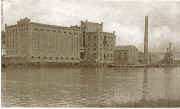 moulins.jpg (26411 bytes)