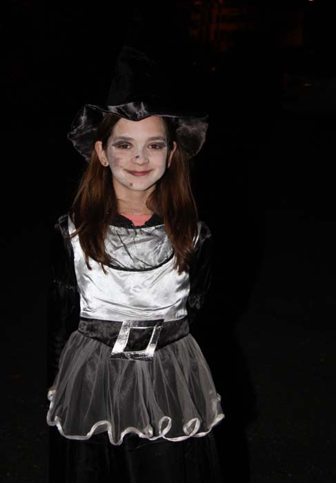 halloween-parade-beez-2009-06