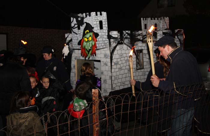 halloween-parade-beez-2009-24