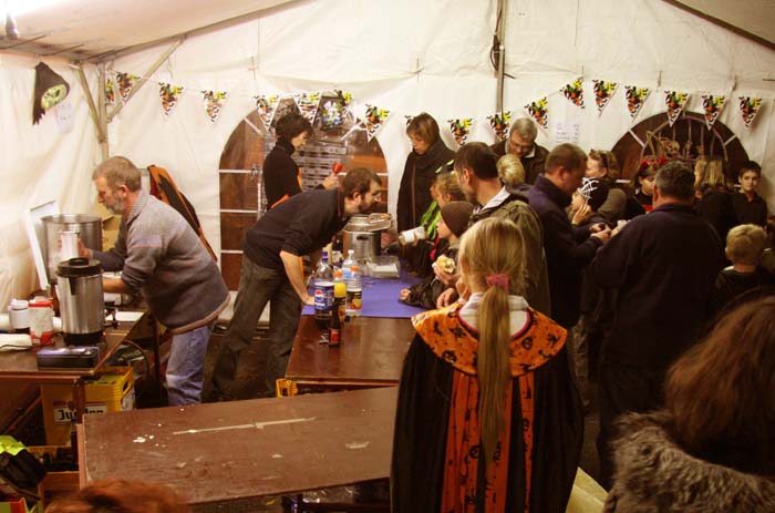 halloween-parade-beez-2009-39